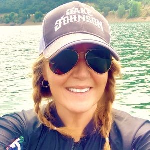 Meet your Posher, Carrie